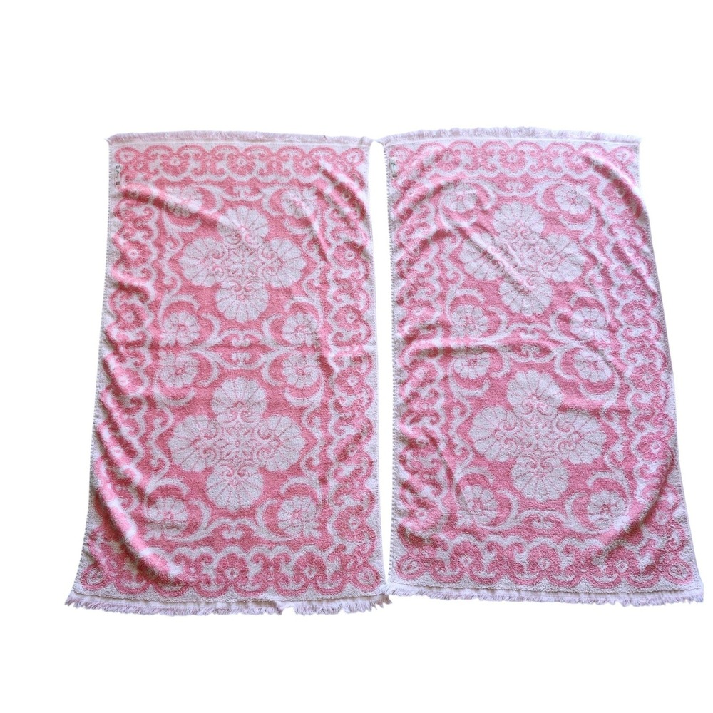 Vintage 60s Fieldcrest Bath Towel Pink Sculpted Fringe MCM Set of 2 USA